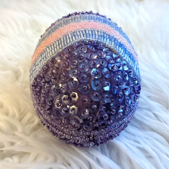 GAC RARE DECORATIVE EASTER EGG FILLABLE TRINKET / GIFT BOX WITH BEADS & SEQUINS - Picture 4 of 11